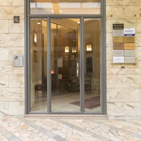 Italianway - Galleria Dell'unione Appartamento Milano Esterno foto